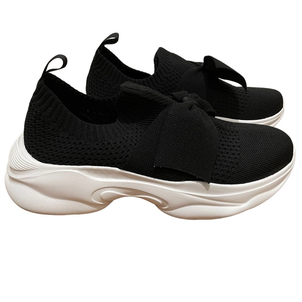 Yellow Box Titania Bow Slip On Sneakers Black Size 10